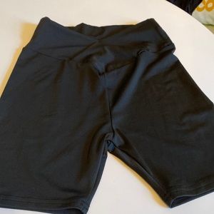 shein cross over biker shorts